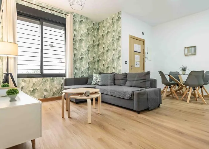 Relaxing Apartment With Parking - Center By Rems