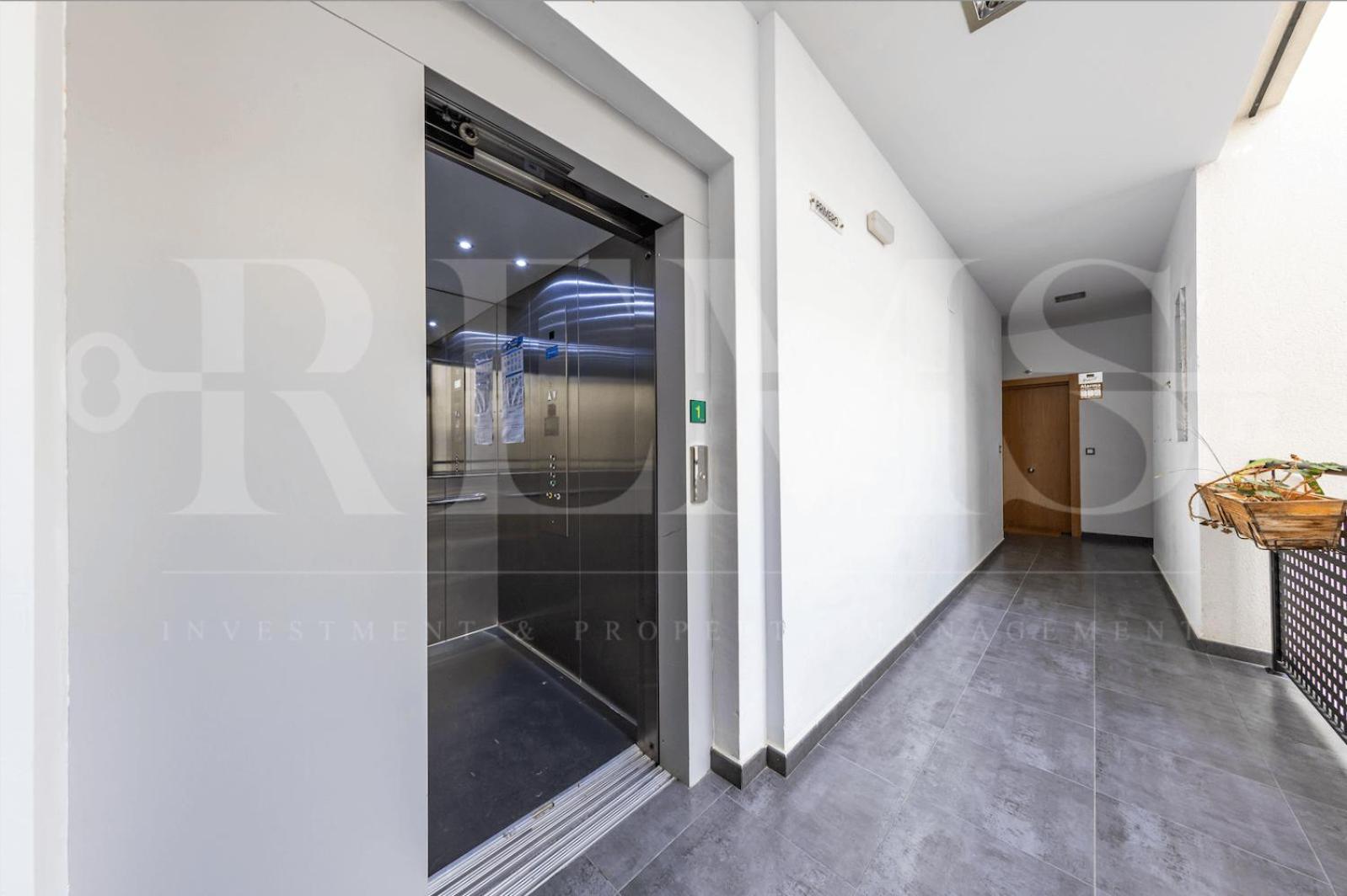 Apartamento Relaxing With Parking - Center By Rems *